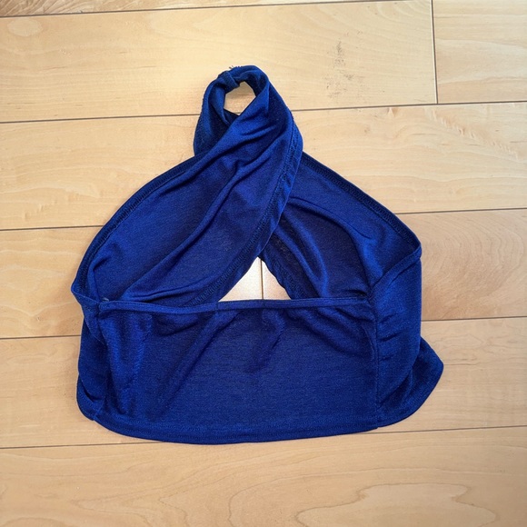 Missguided Cross Halter top - Picture 2 of 2